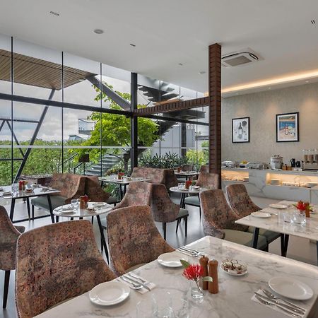 Beyond By Sula Hotell Nashik Exteriör bild